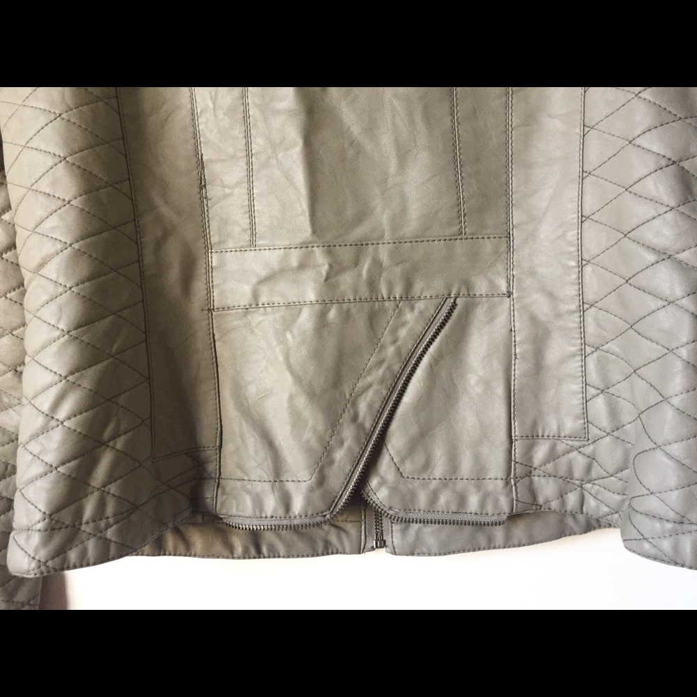 Leather Jacket - Picture 5 of 8